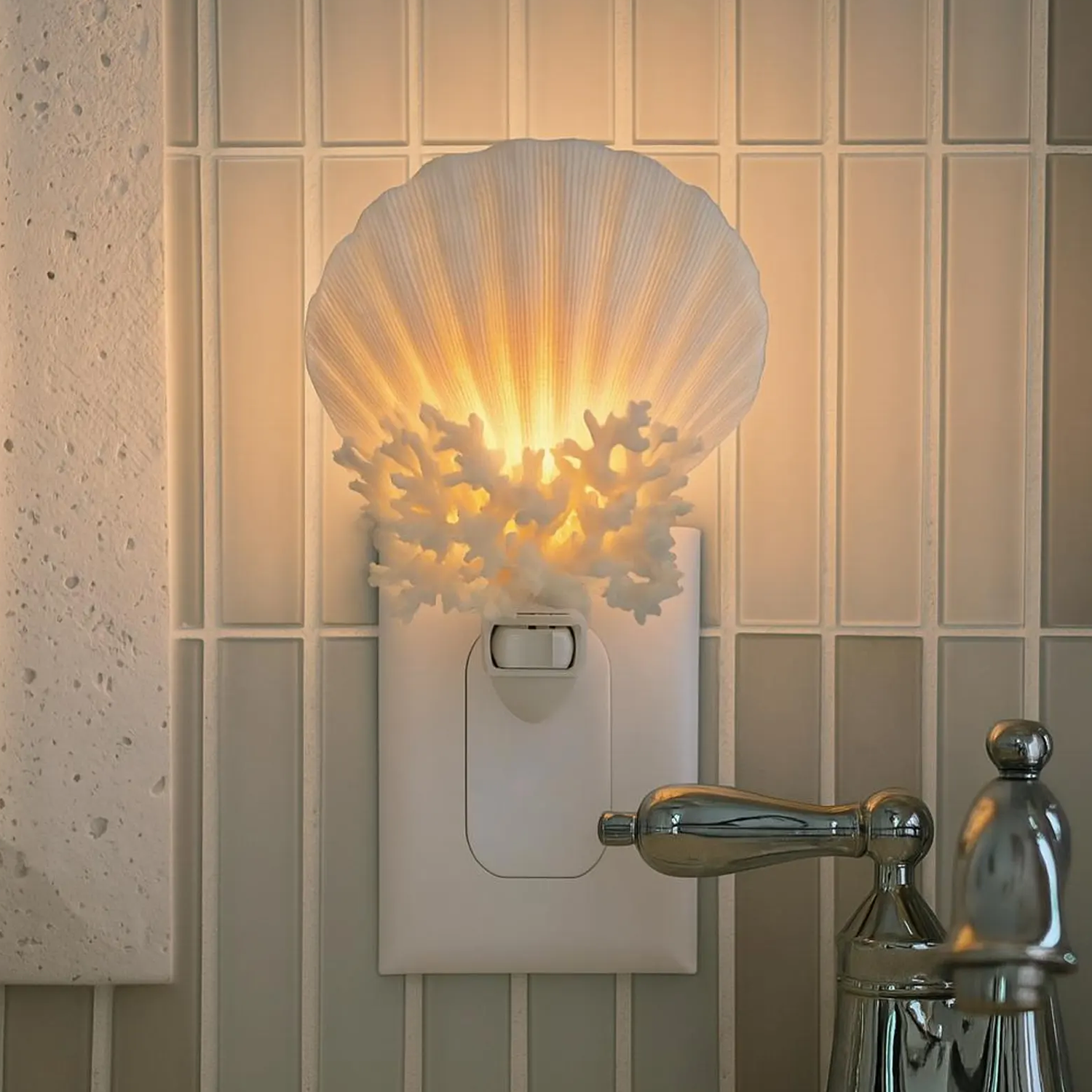Coastal Seashell Plug‑in Night Light Nautical Themed Wall Decor Lamp